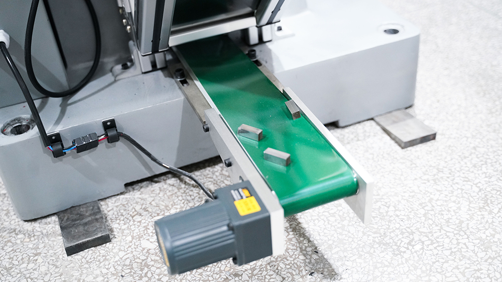 濟(jì)南辰達(dá)試驗(yàn)機(jī)贊助第八屆全國(guó)大學(xué)生焊接創(chuàng)新大賽圓滿(mǎn)成功